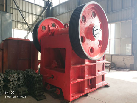 菱镁矿粉碎机 菱镁矿粉碎机