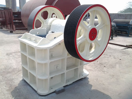 白榴石破碎机 白榴石破碎机